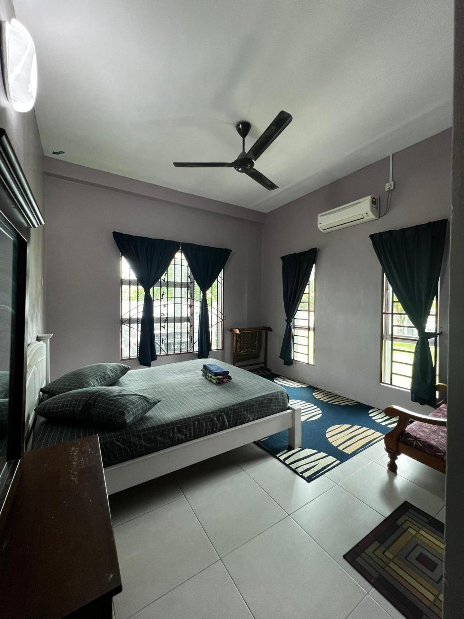 Taiping Homestay Husna Afina Bagian luar foto